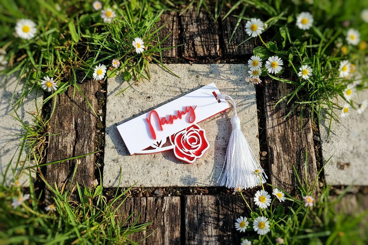 3D Acrylic Flower Mum Bookmark alternate view