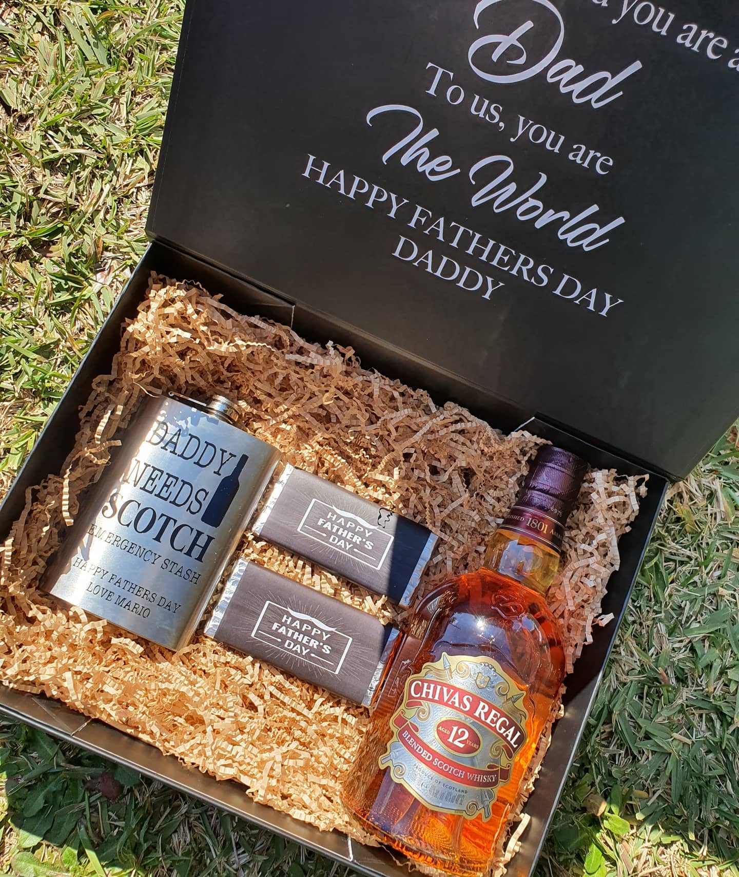 Personalised Fathers Day Gift Box detail view